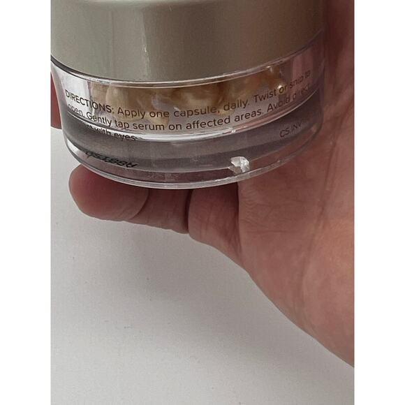 Body Firm Crepe Erase 4-in-1 Line Smoothing Capsules 30 count - Picture 3 of 4